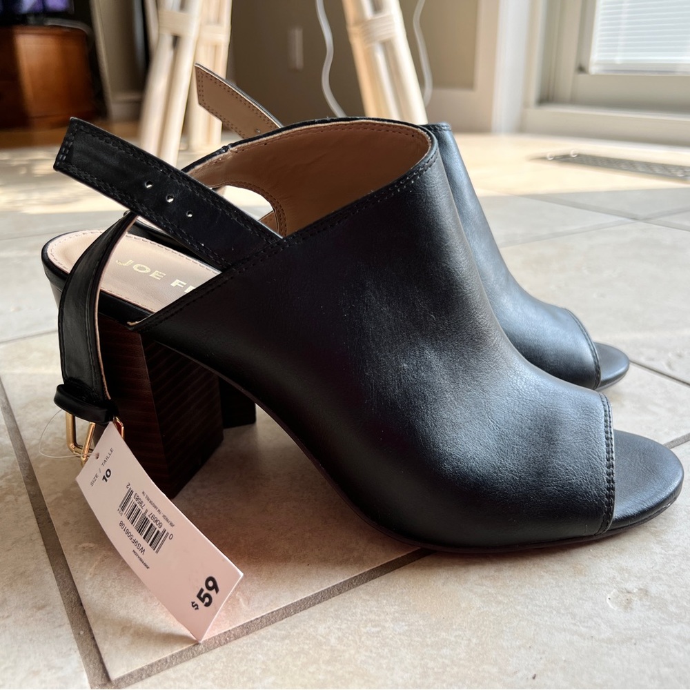 Size 10 Women’s Sandals